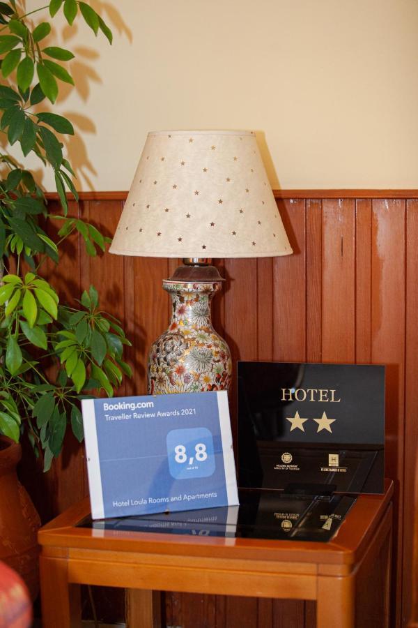 Hotel Loula Rooms And Apartments Kaména Voúrla Eksteriør bilde